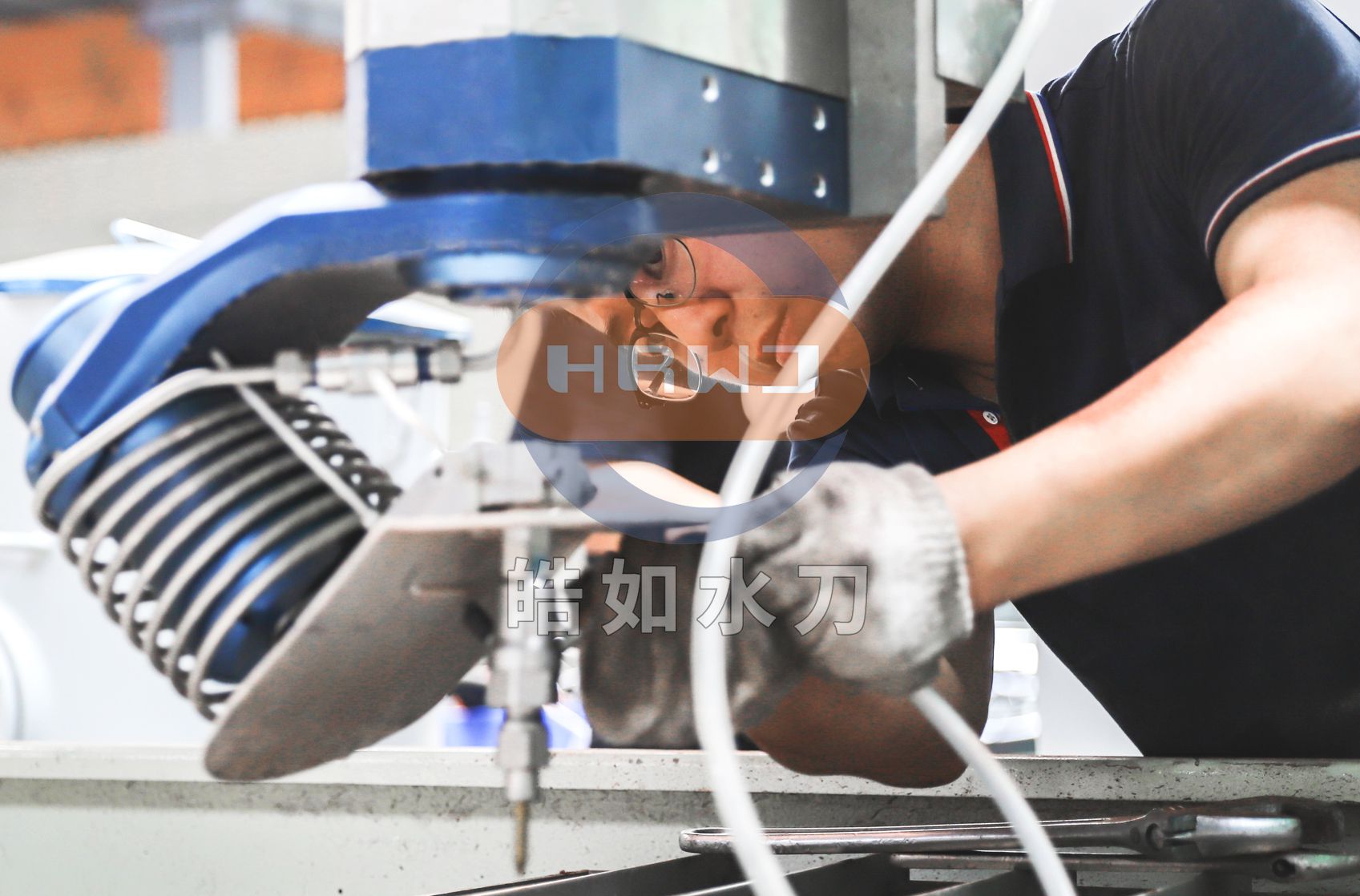 維修.jpg 維修.jpg